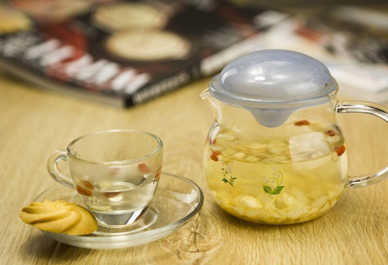 夏季天热易出汗 养生推荐四果三薯十一粥